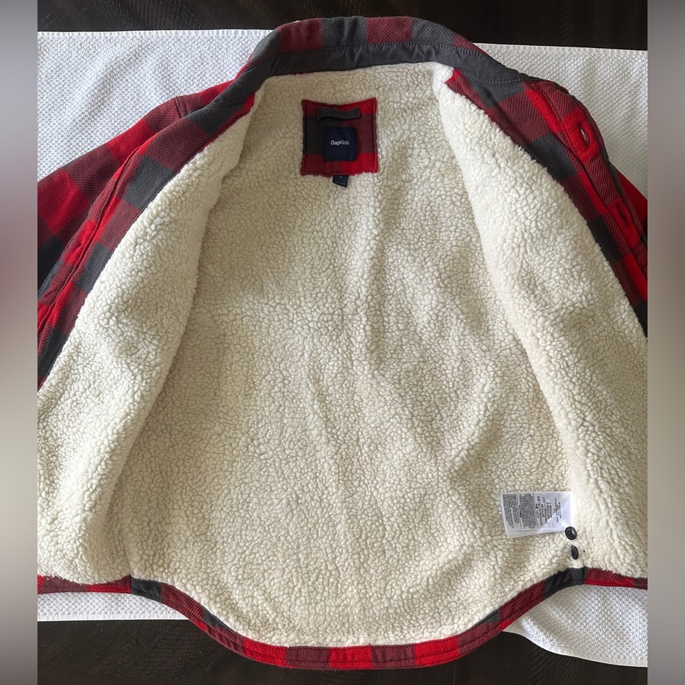 Boys GAP Red and Gray Plaid Sherpa-Lined Shirt Jacket in Large (10)